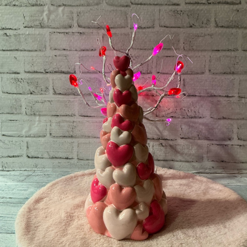 XOXO 12.5in Heart Tree Valentine Decor